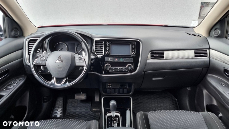 Mitsubishi Outlander 2.0 Intense Comfort 4WD CVT - 11