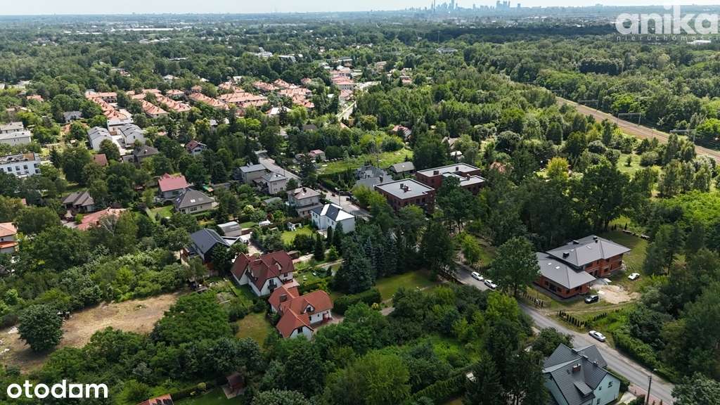 Działka budowlana inwestycyjna z domem-5