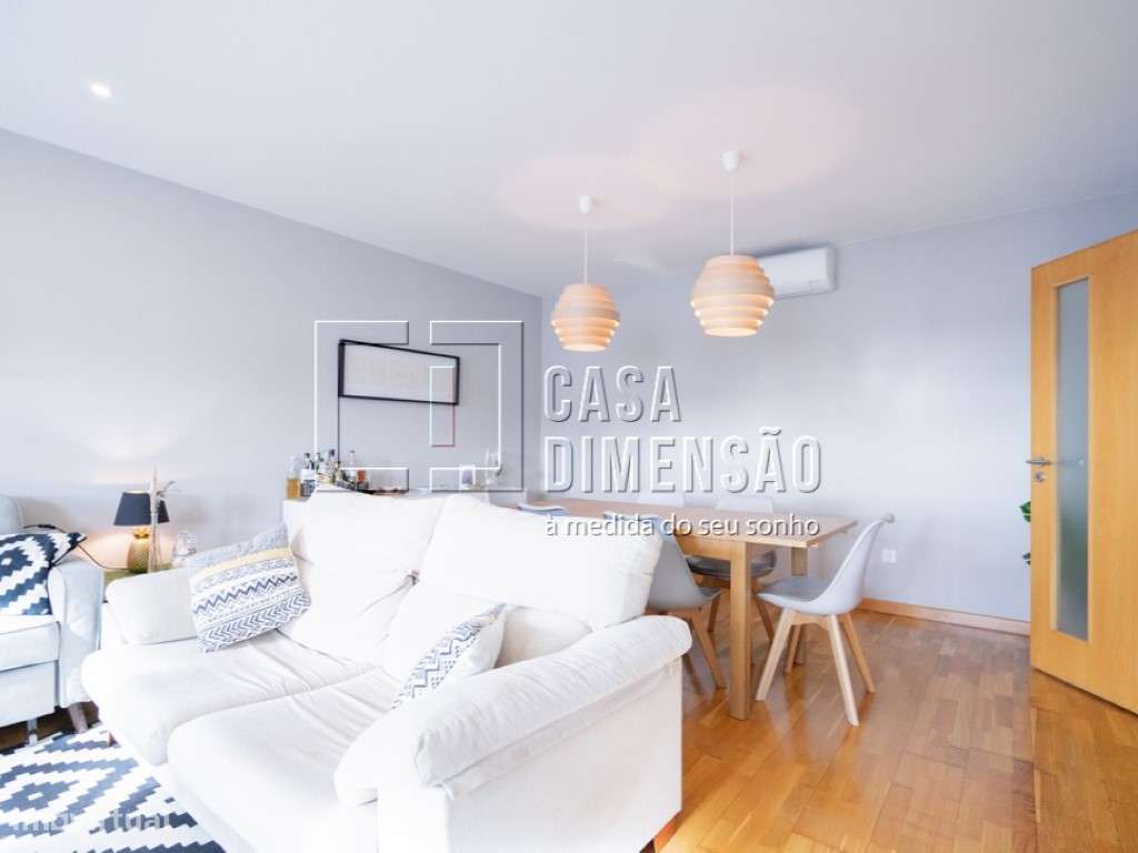 Apartamento de tipologia T2 na Serra de Carnaxide, como NOVO!!-20