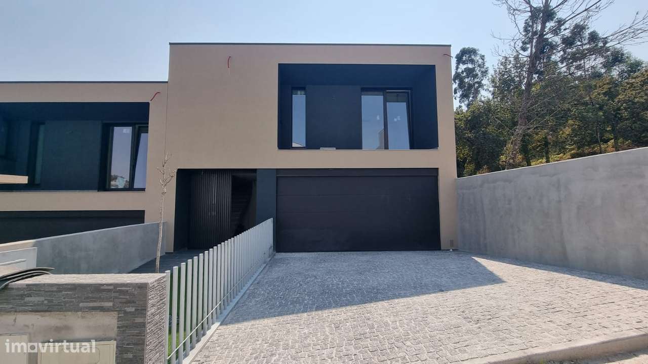 Moradia em Banda T3 Venda em Lanhoso,Póvoa de Lanhoso-12