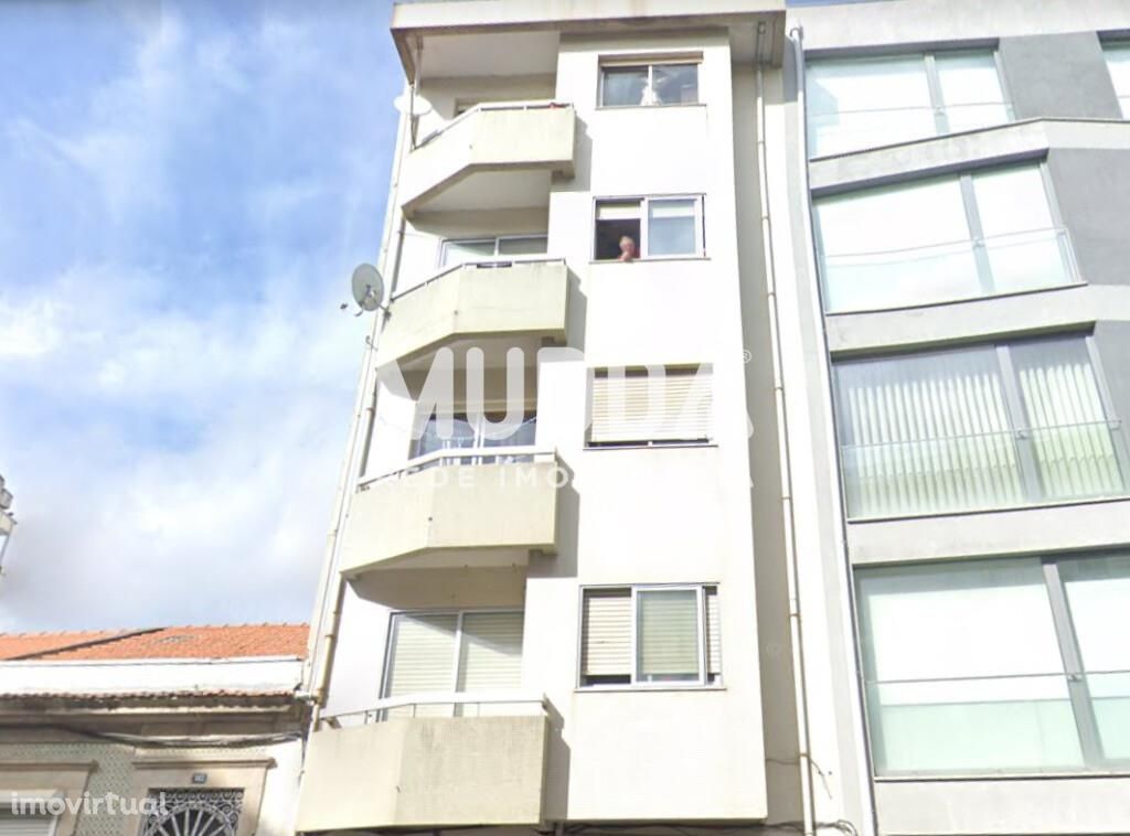 Apartamento T1 no 3º andar, em Bonfim.