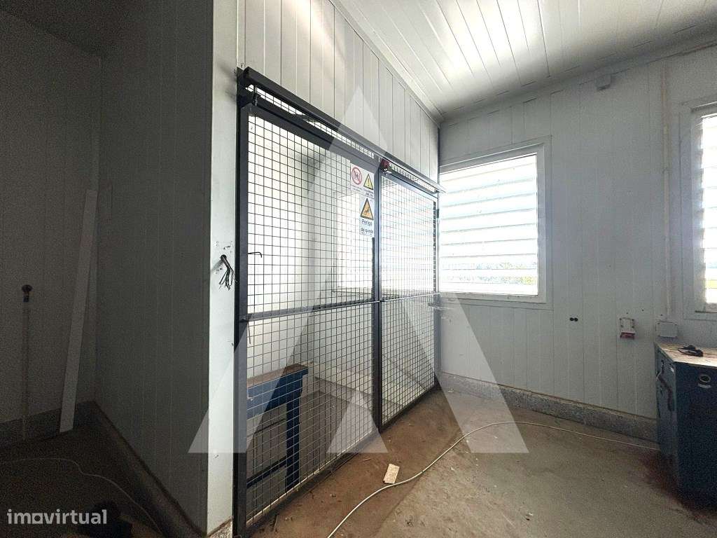 Armazém para venda em Águeda-13
