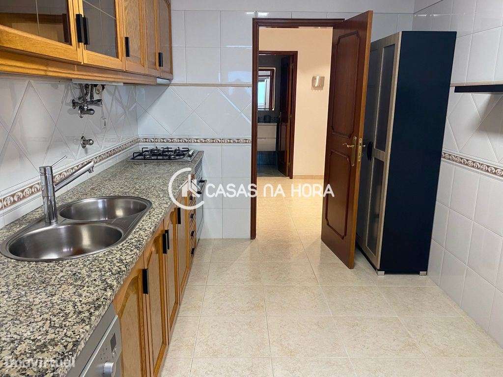 Apartamento T2 em Santa Marta do Pinhal - Grande imagem: 5/28