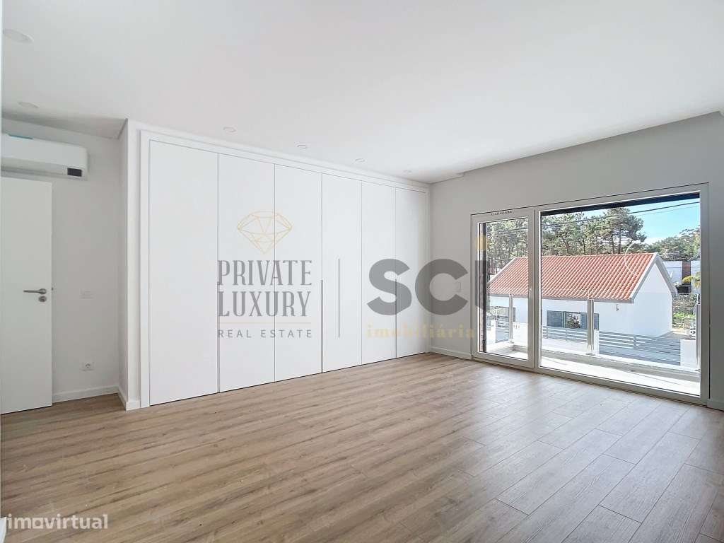 Moradia T4 na Charneca da Caparica | Piscina e Garagem-6