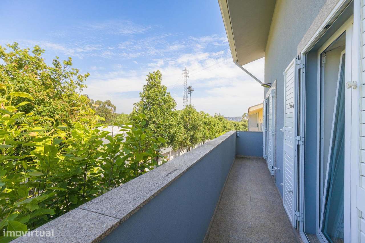 Moradia Exclusiva T5 com Jardim em Leça do Balio-26