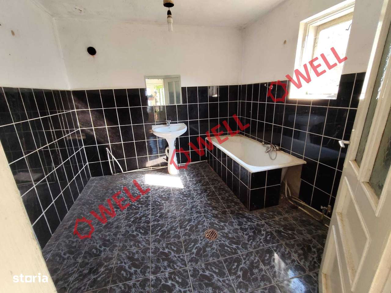 Casă familială de vânzare în Covasna, pe strada Butykák!-11