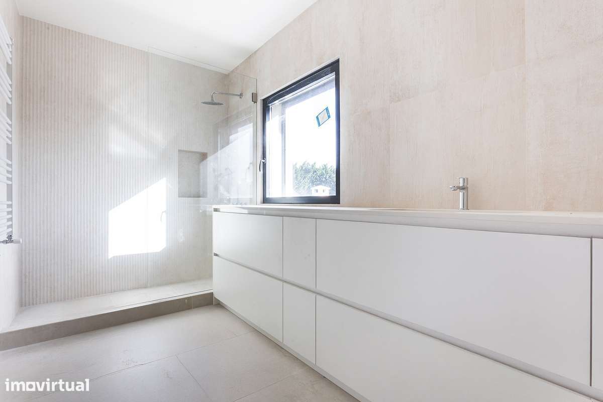 A estrear Villa T4 em Birre, Cascais-36