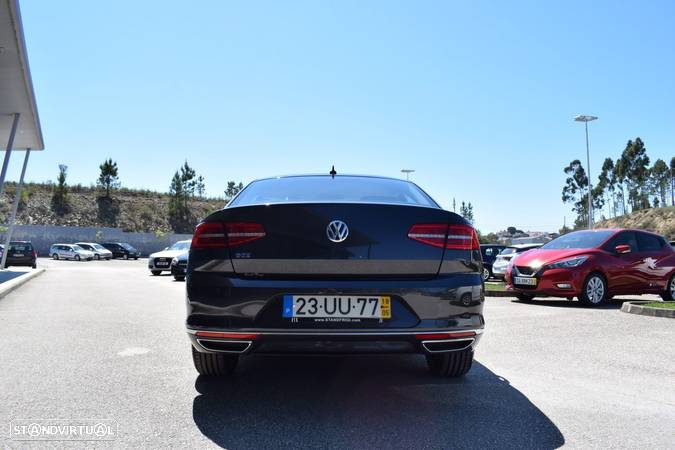 VW Passat 1.4 TSI GTE Plug-in - 12