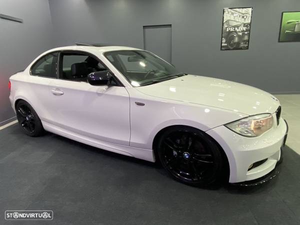 BMW 120 d Coupe Limited Edition Lifestyle c/ M Sport Pack - 21