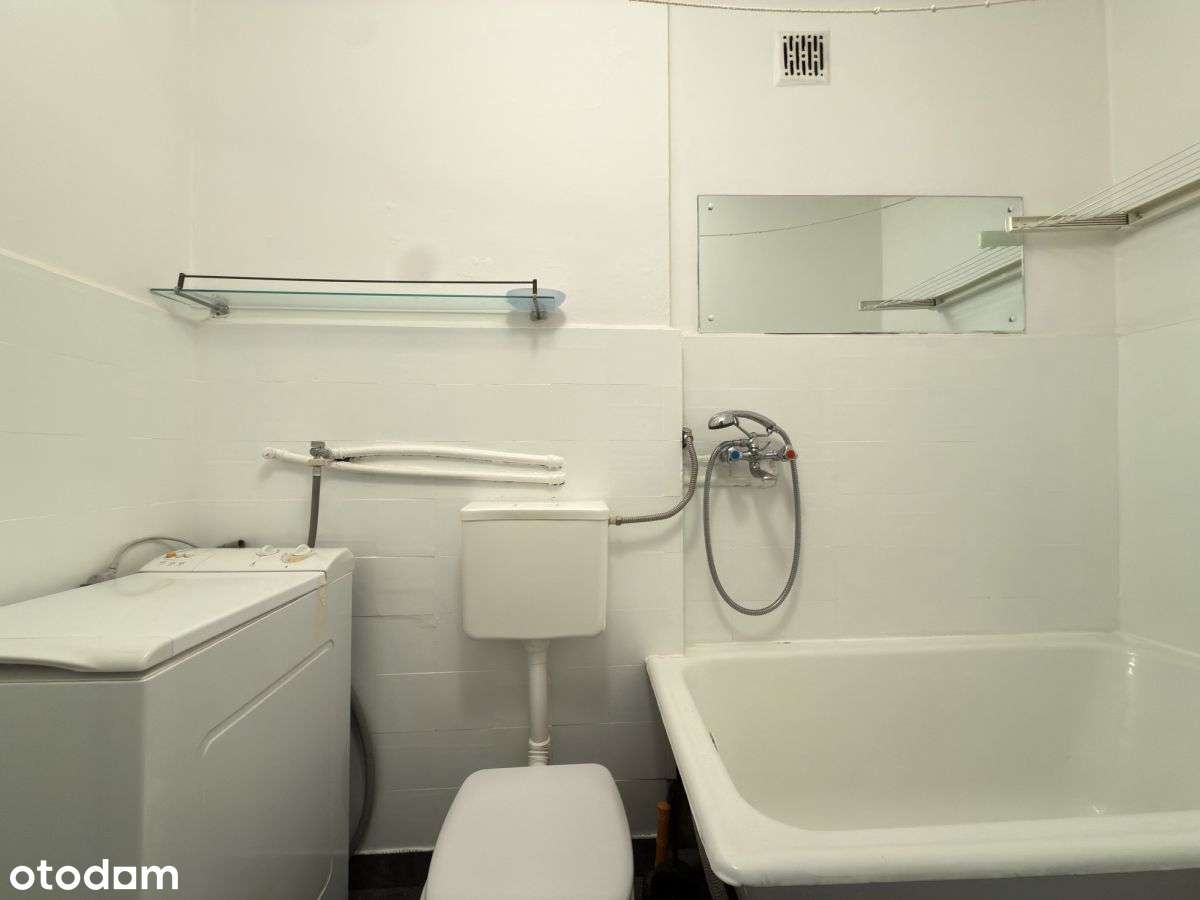 Dwupokojowe, ciepłe mieszkanie w Chyloni-7