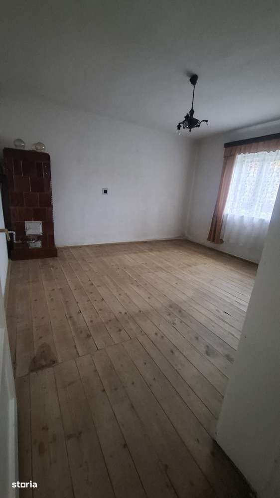 Spațiu cu potențial dublu: locuință sau sediu!-2