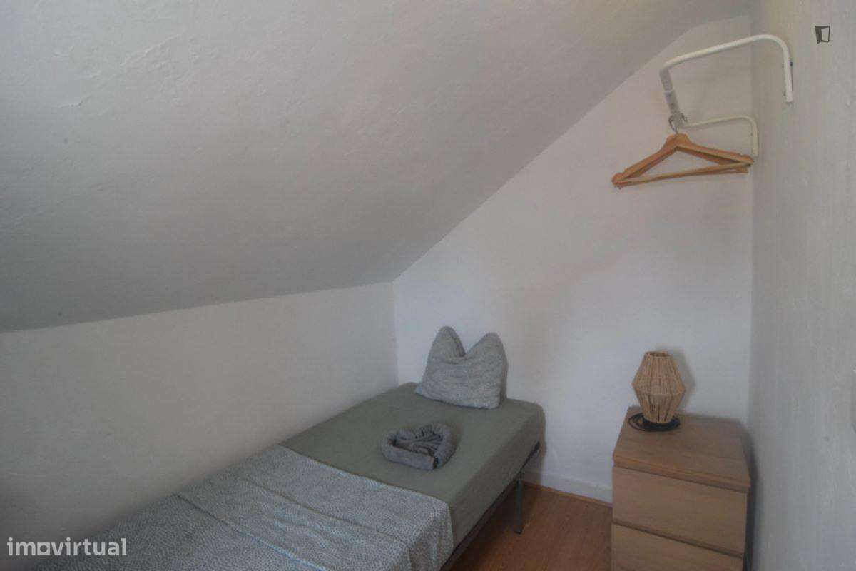 Quarto - localizado em Lapa Lisbon - Grande imagem: 2/10