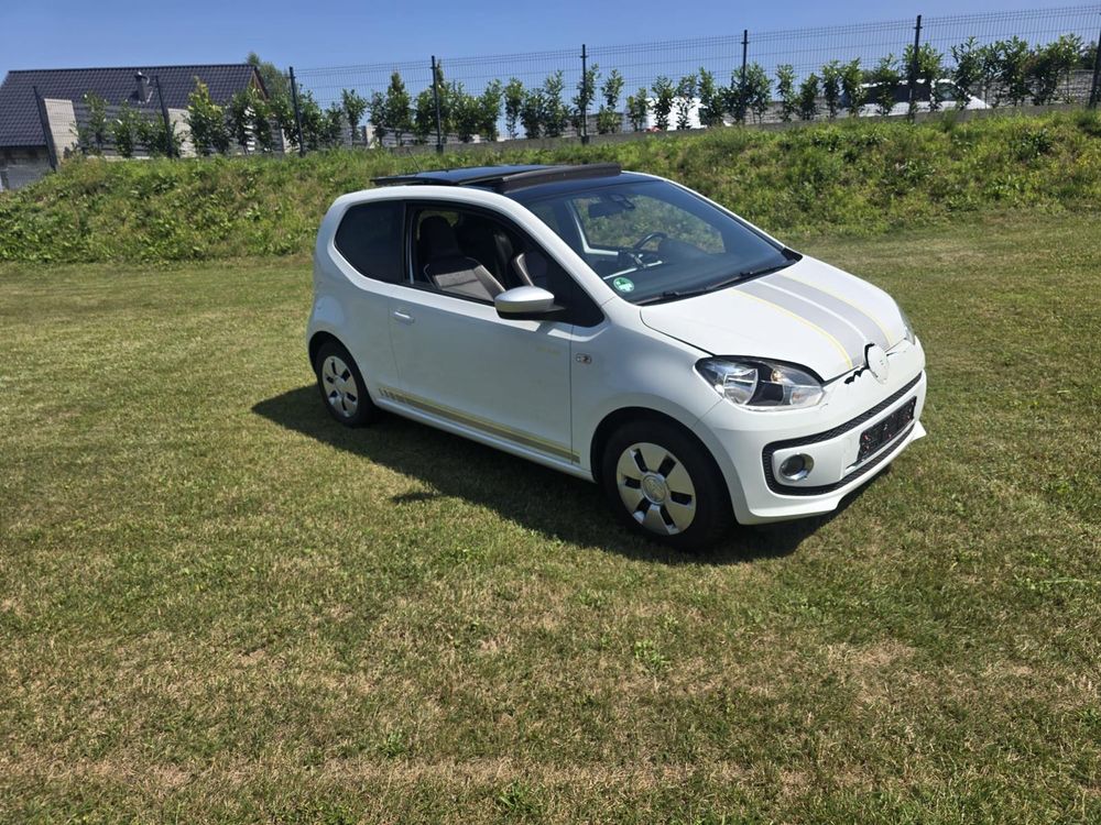 Volkswagen Up! 2016