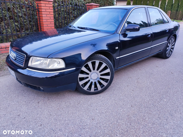 Audi A8 4.2 Quattro - 2