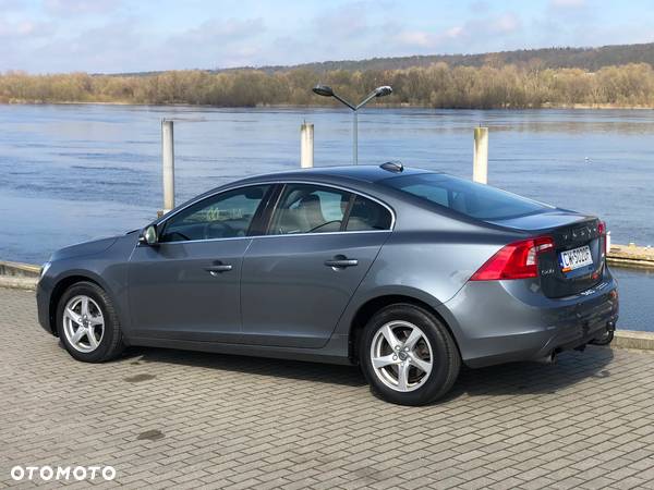 Volvo S60 - 12