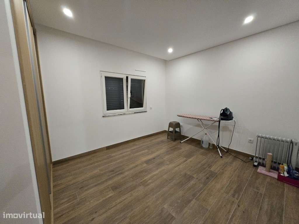 Moradia térrea T3 com garagem perto de Coruche-18