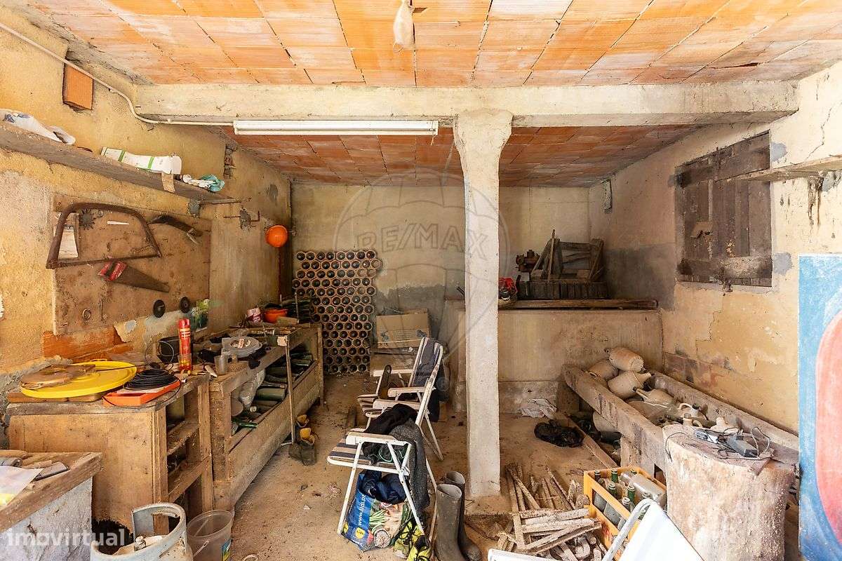 Moradia T4 para venda-10