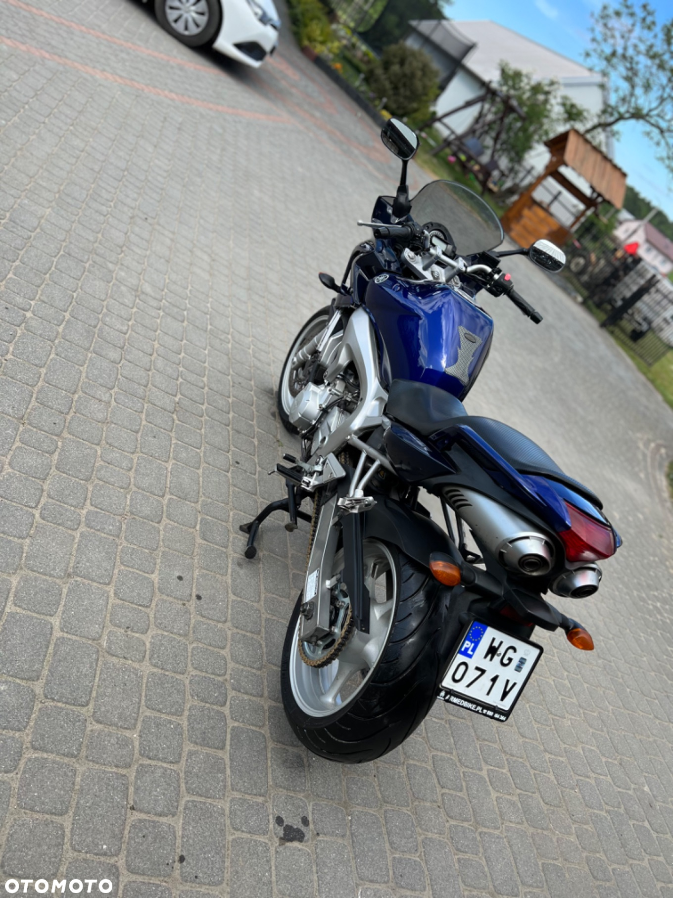 Yamaha FZ6 - 12