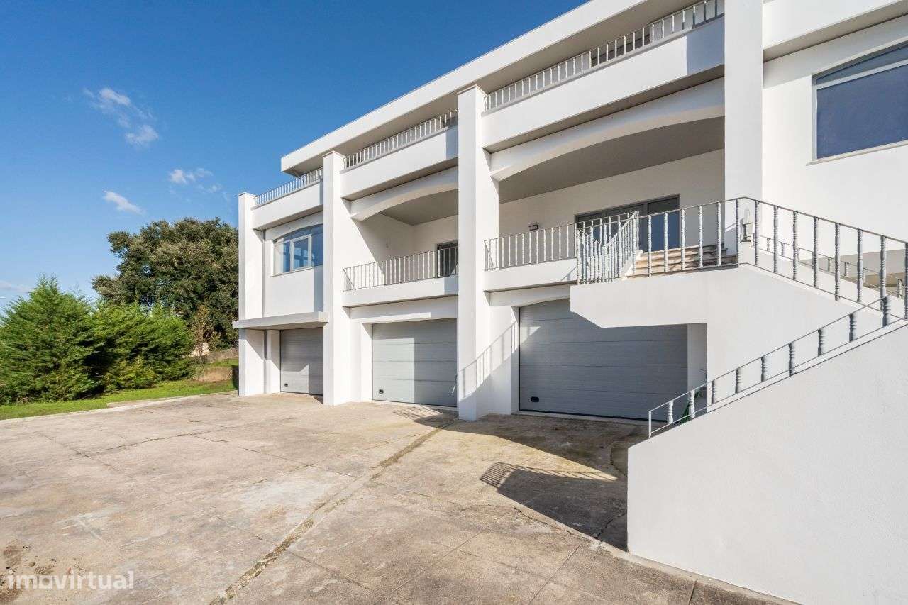 Moradia T5 Remodelada - Condomínio da Fonte Seca-15