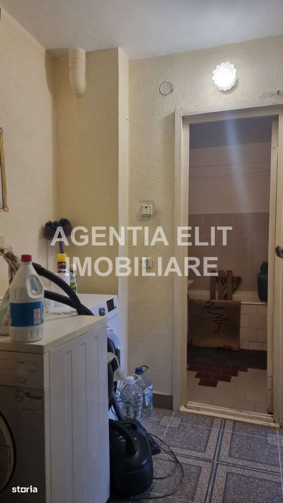 Apartament 4 camere, zona Centrala-9