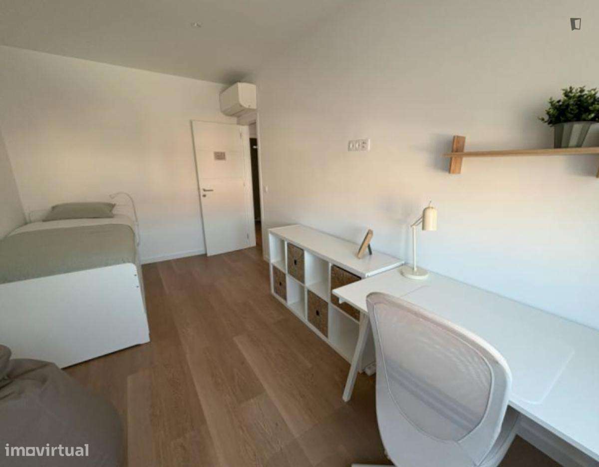 Quarto - localizado em Amadora Lisbon - Grande imagem: 5/10