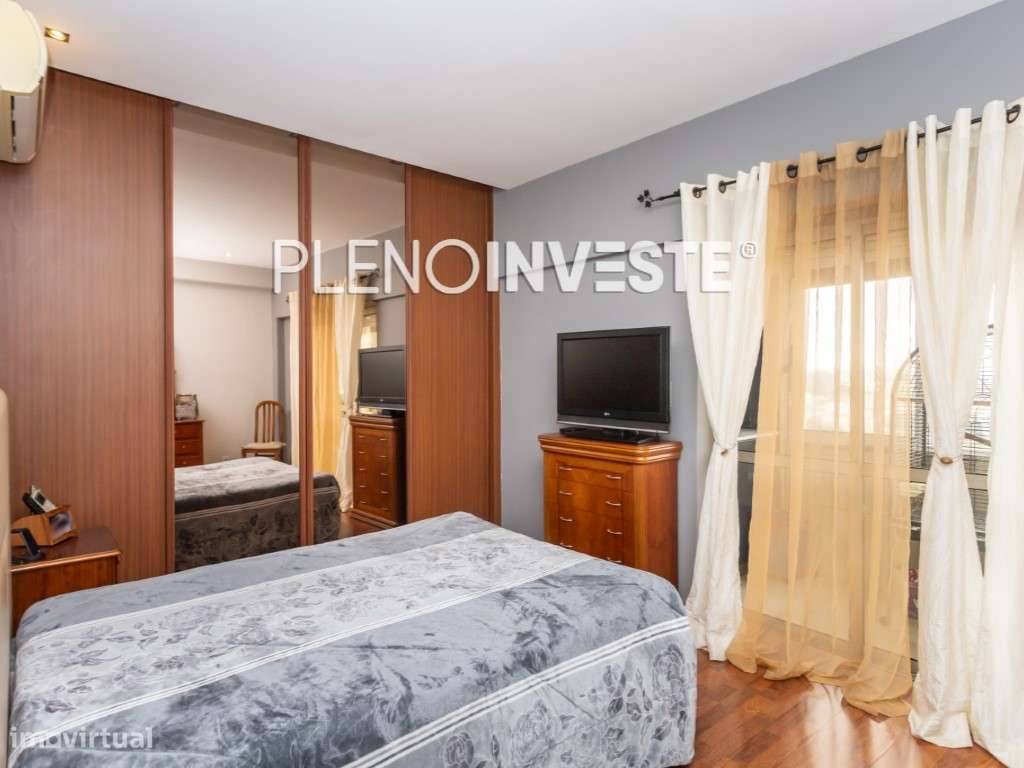 Apartamento T2 junto à estação dos Foros de Amora-9