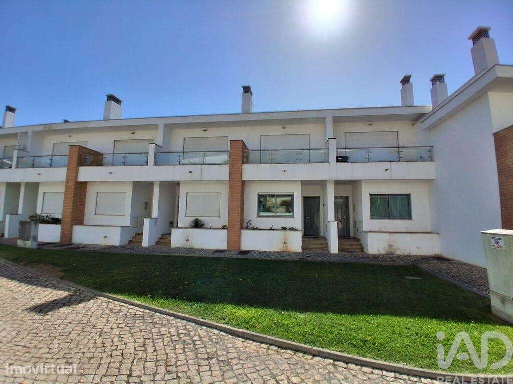 Moradia em banda T2 em Albufeira e Olhos de Água de 97,15 m2 - Grande imagem: 5/21