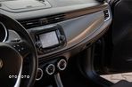Alfa Romeo Giulietta 1.4 TB Impression - 38