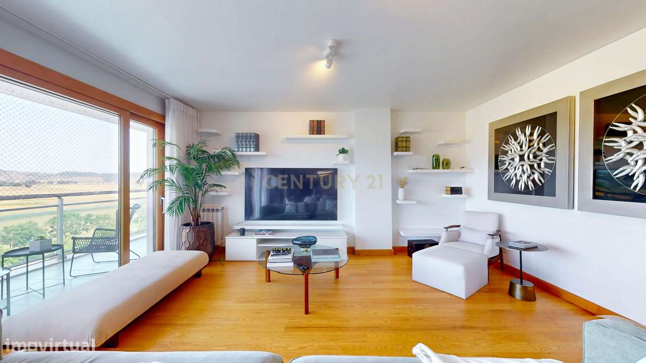Apartamento T4 no Infantado de excelência, conforto e vista sobre a le-5