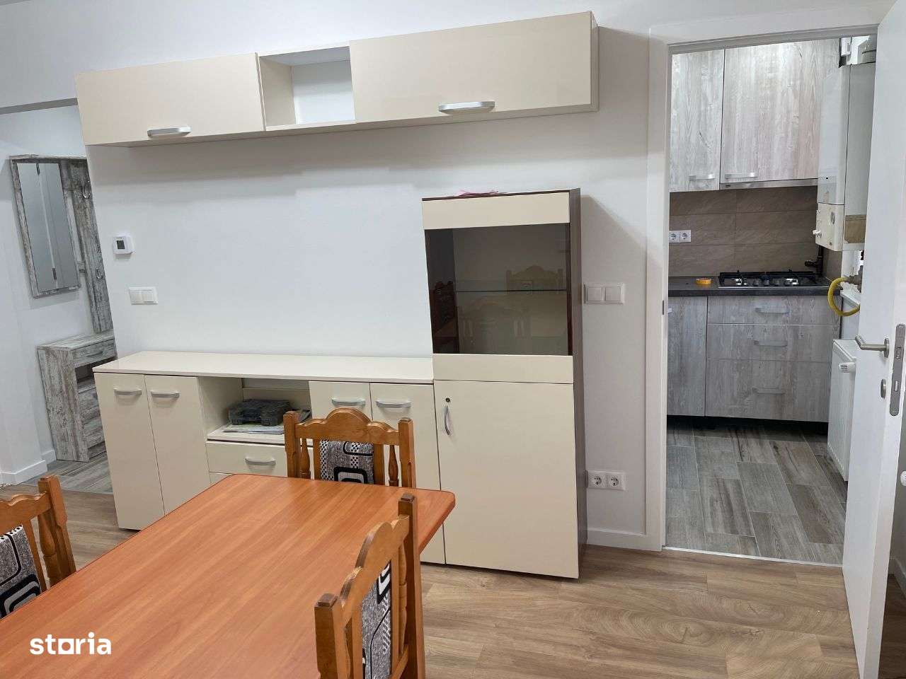 Chirie,Etaj 1,renovat,Zona Solidaritatii - Imagine principală: 4/9