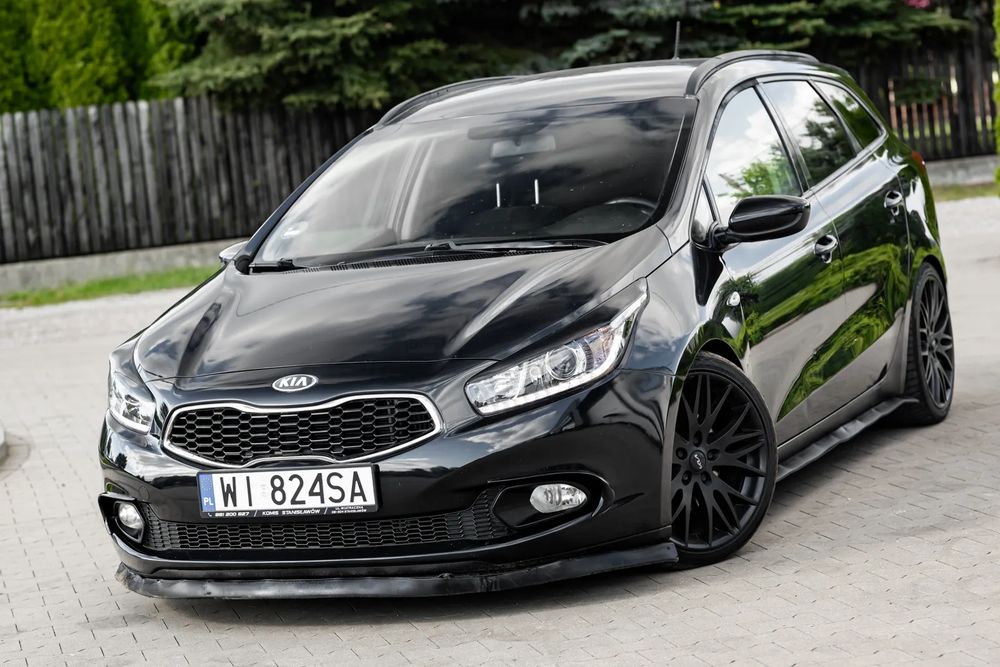 Kia Ceed II (2012-) 1.6 CRDi 128 Platinum Edition 2013