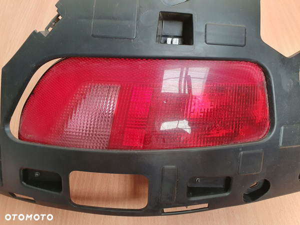 LAMPA ZDERZAKA TYŁ ŚLIZG MOCOWANIE CITROEN C4 PICASSO II - 3