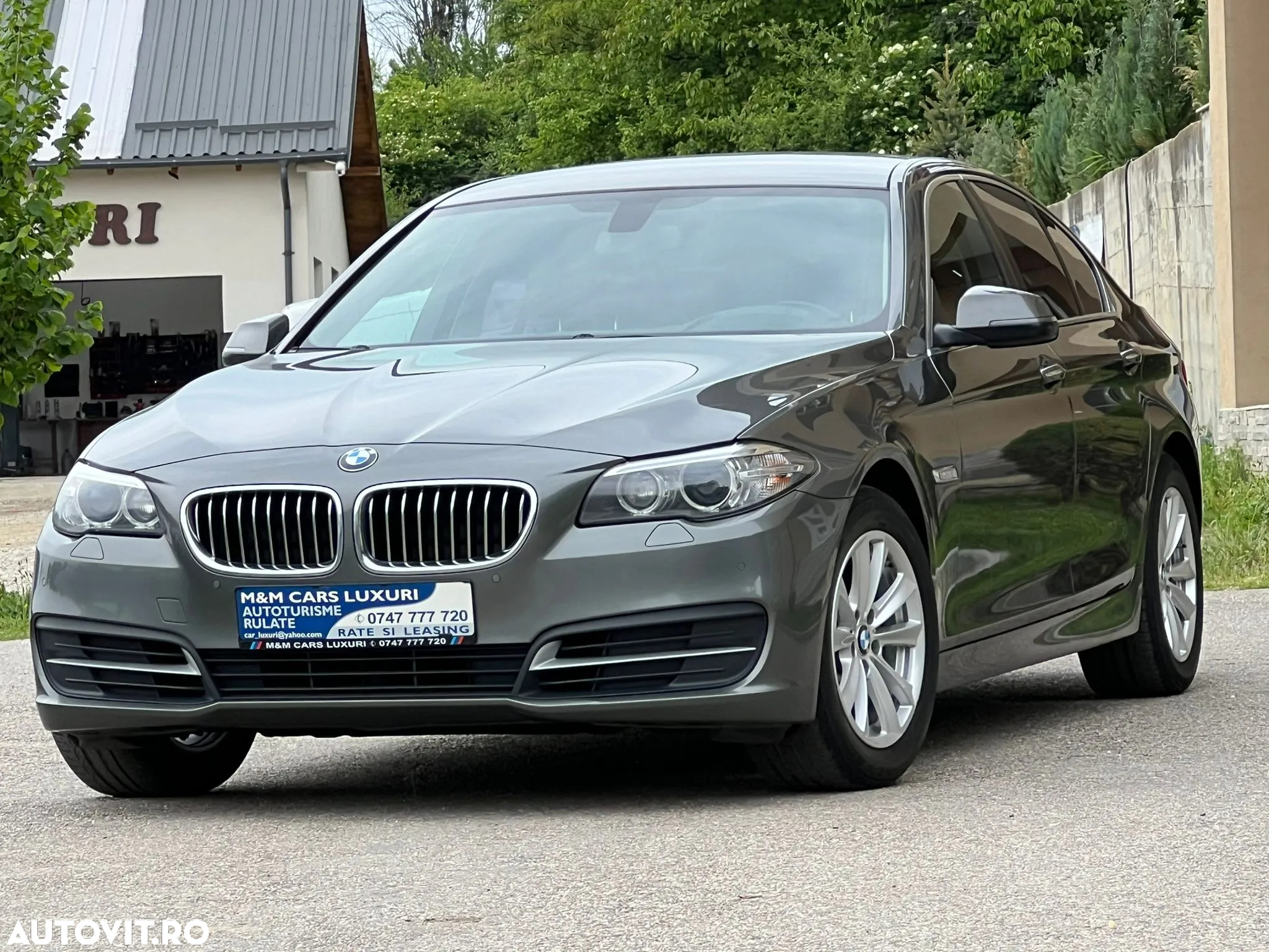 BMW Seria 5 520d Aut. Luxury Line - 8