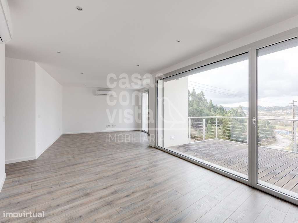 Apartamento T4 de arquitetura moderna junto da cidade, Pombal -Leiria-6