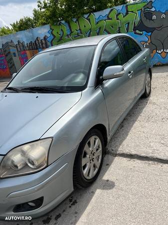 Toyota Avensis 1.8 Executiv - 3