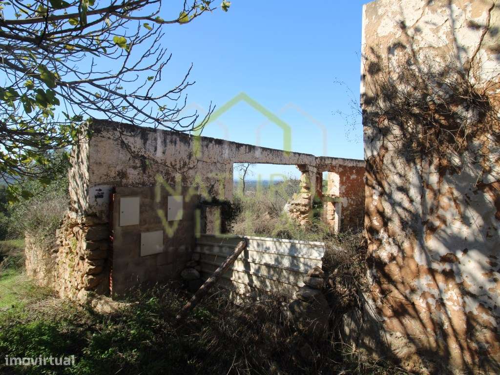 Terreno com Ruína e Vista Mar Panorâmica em São Sebastião, Loulé - Grande imagem: 3/15