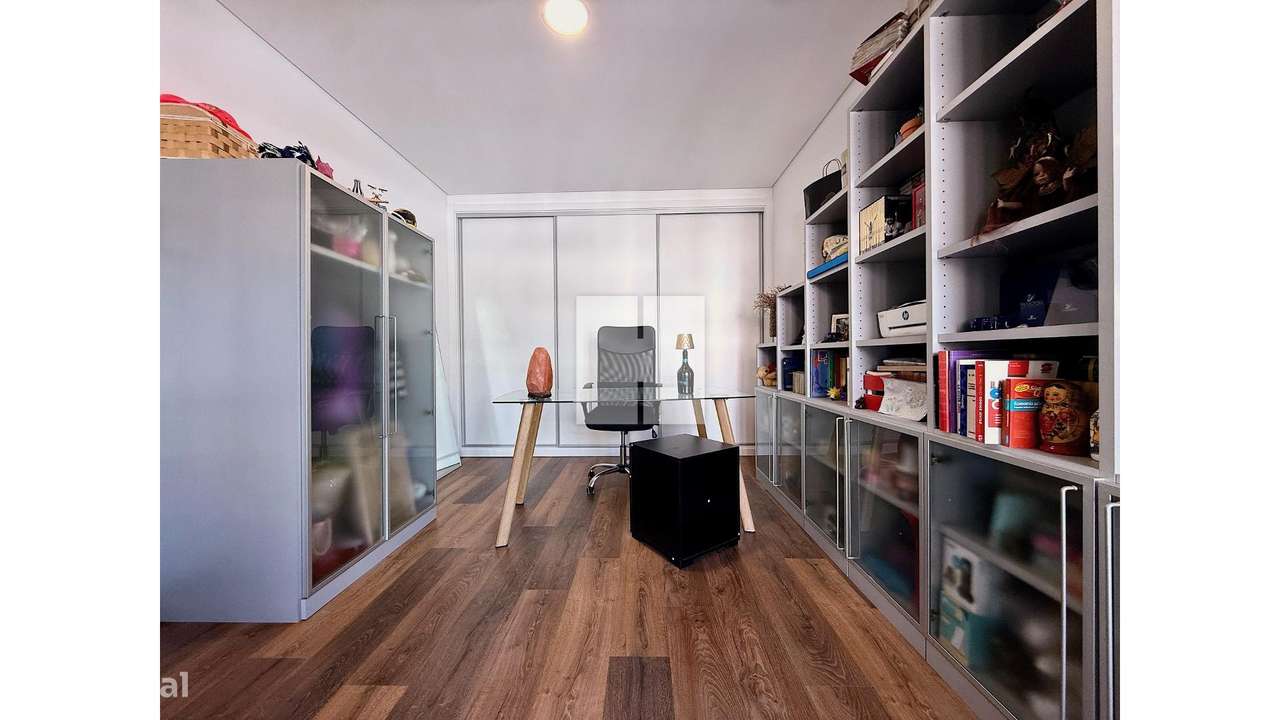 Apartamento T3 c/ Garagem Dupla-35