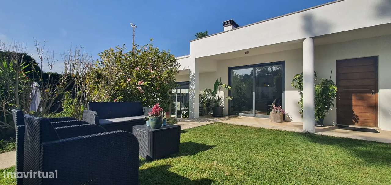 Moradia Isolada T4 291m2 em Lote de 1050 m2 em Mucifal, Colares, Sintr-11