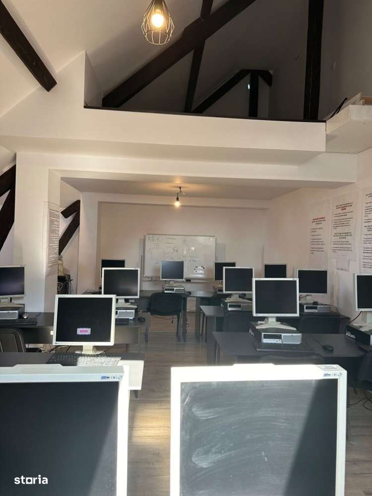 Campina - ultracentral - Spatiu - 600 Euro/Luna - Imagine principală: 1/6