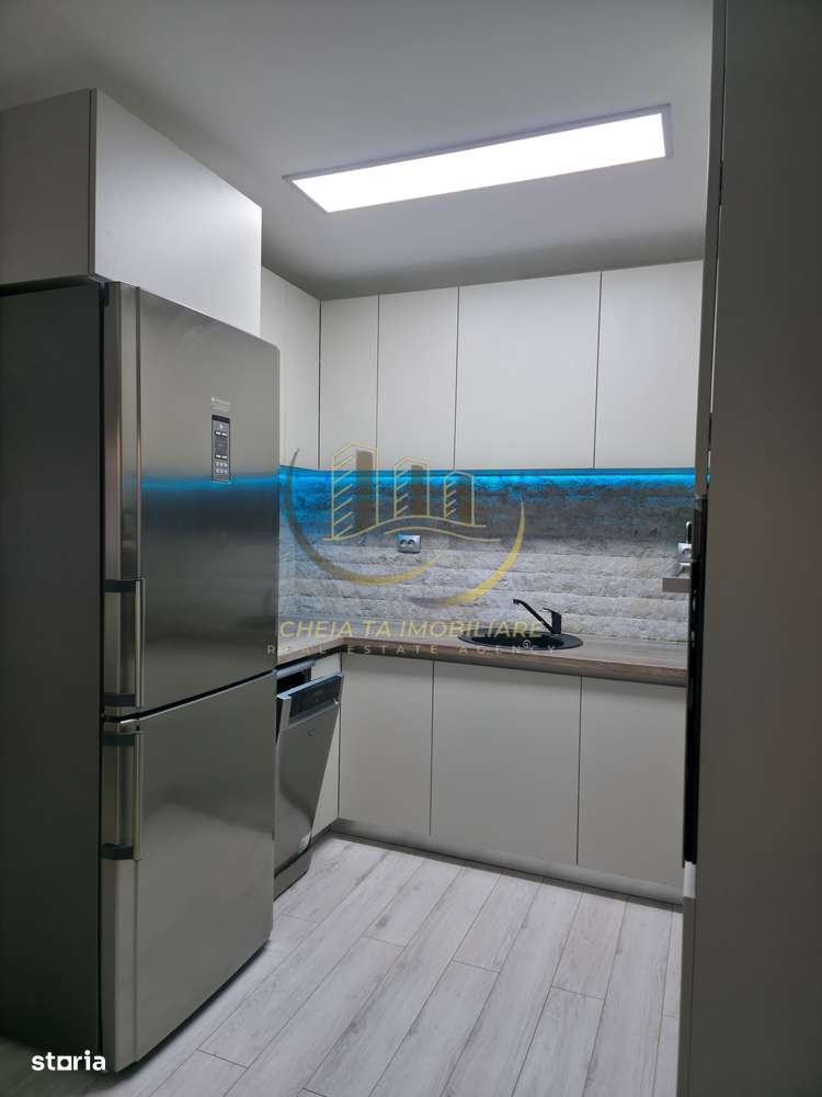 Apartament 3 camere decomandat langa Complexul Sportiv Transilvan-13