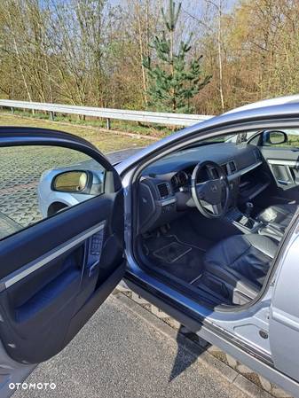 Opel Vectra 1.9 CDTI Cosmo - 2