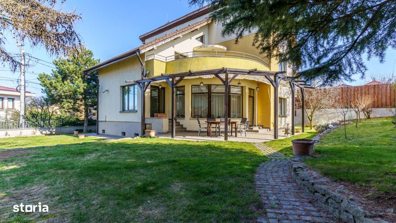 Casa individuala  de vanzare - cartier Europa-0