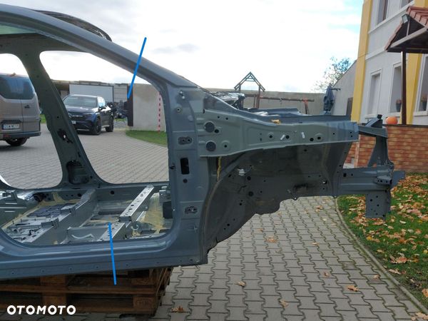 Nissan Qashqai J12 III ćwiartka podłużnica prawa przód - 1