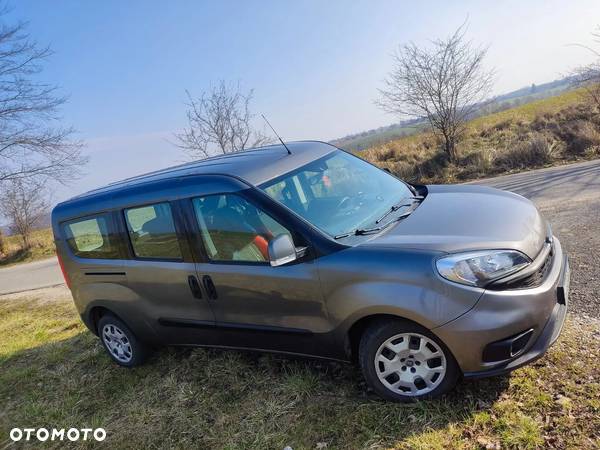 Fiat Doblo 1.6 16V Multijet Emotion - 12