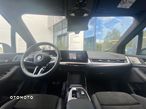 BMW Seria 2 218d - 8