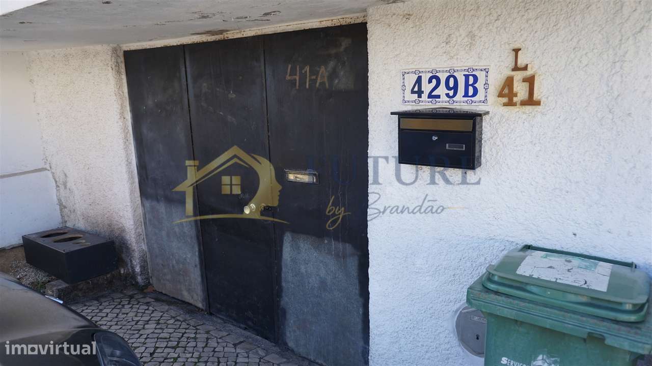 Moradia T3 Venda em Santa Iria de Azoia, São João da Talha e Bobadela,-42