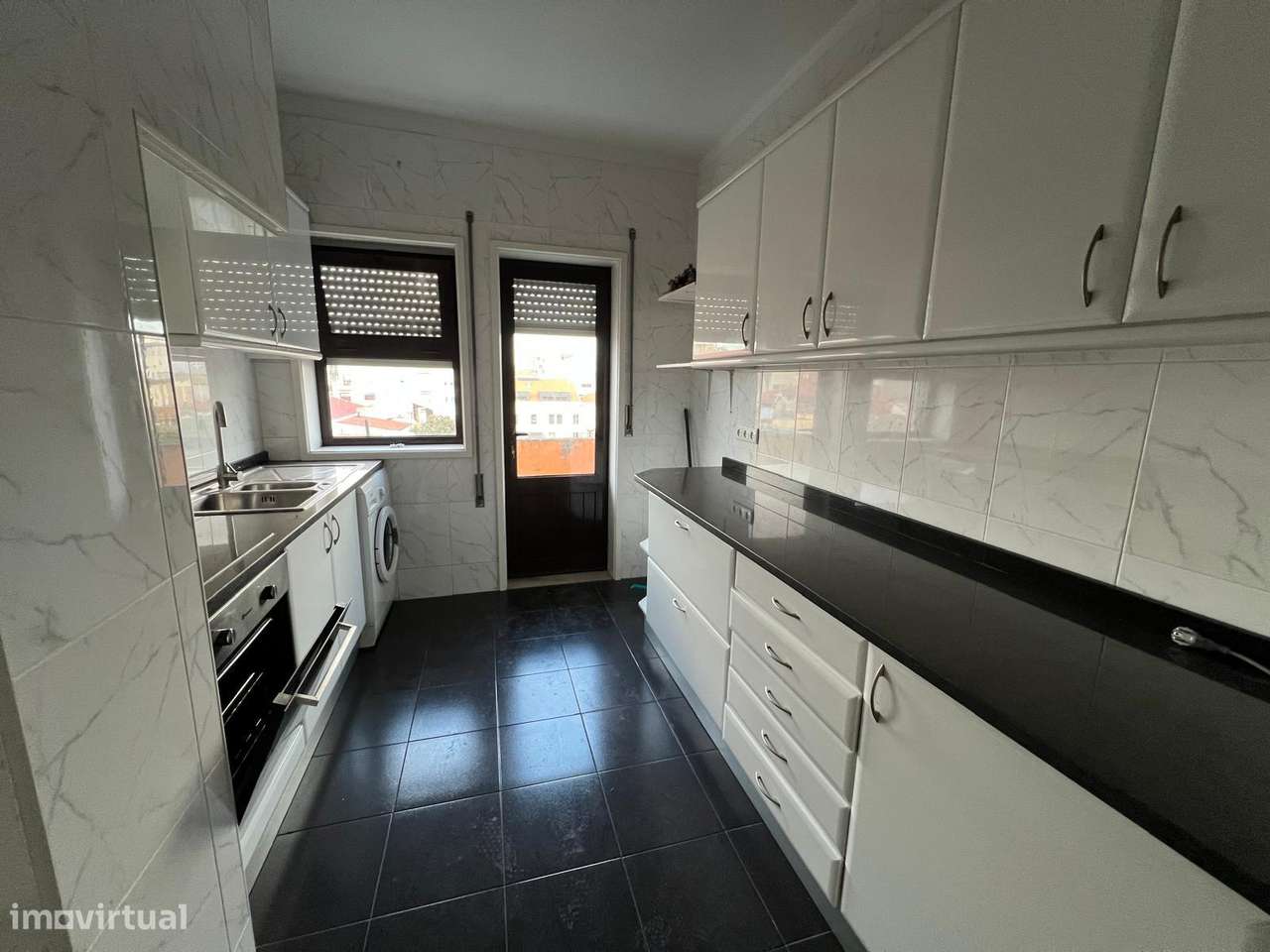 Apartamento T4 com Vista de Mar em Matosinhos Sul - Grande imagem: 4/22