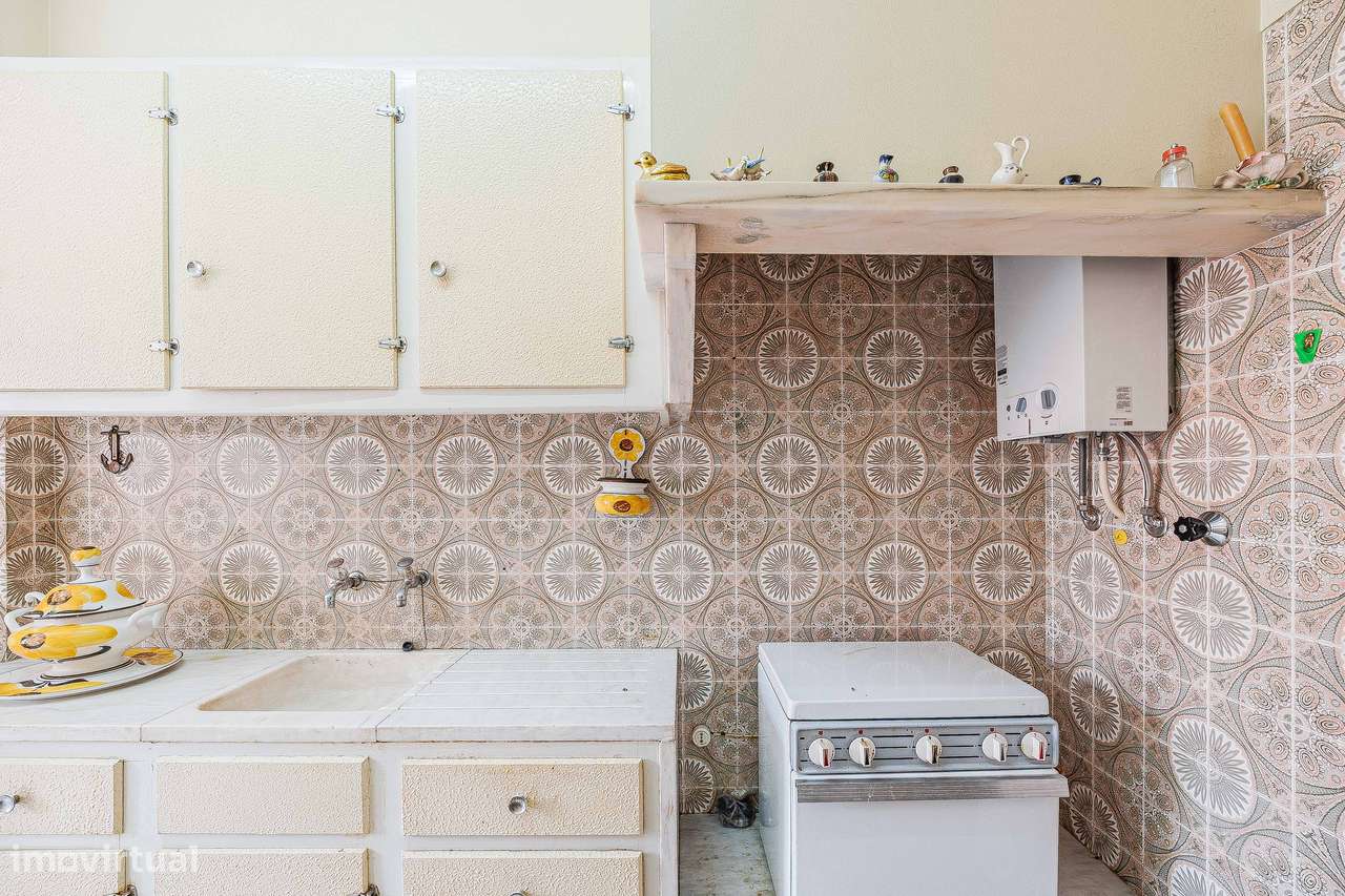 T2 a escassos passos da estação de comboio de Barcarena-10