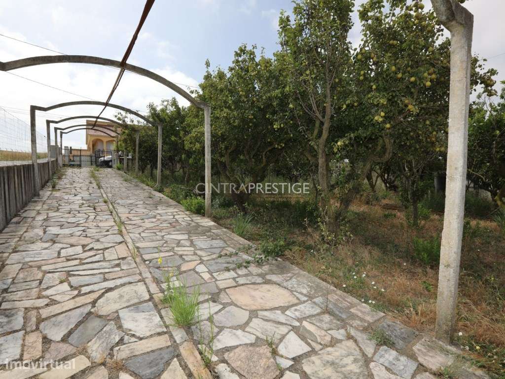 Moradia Isolada de 7 Assoalhadas em Montelavar - Sintra-33