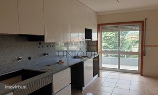 Apartamento T2 em Oliveira do Bairro